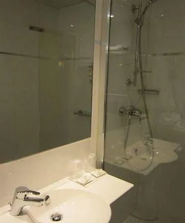 Hotel Beaugrenelle Tour Eiffel Parigi